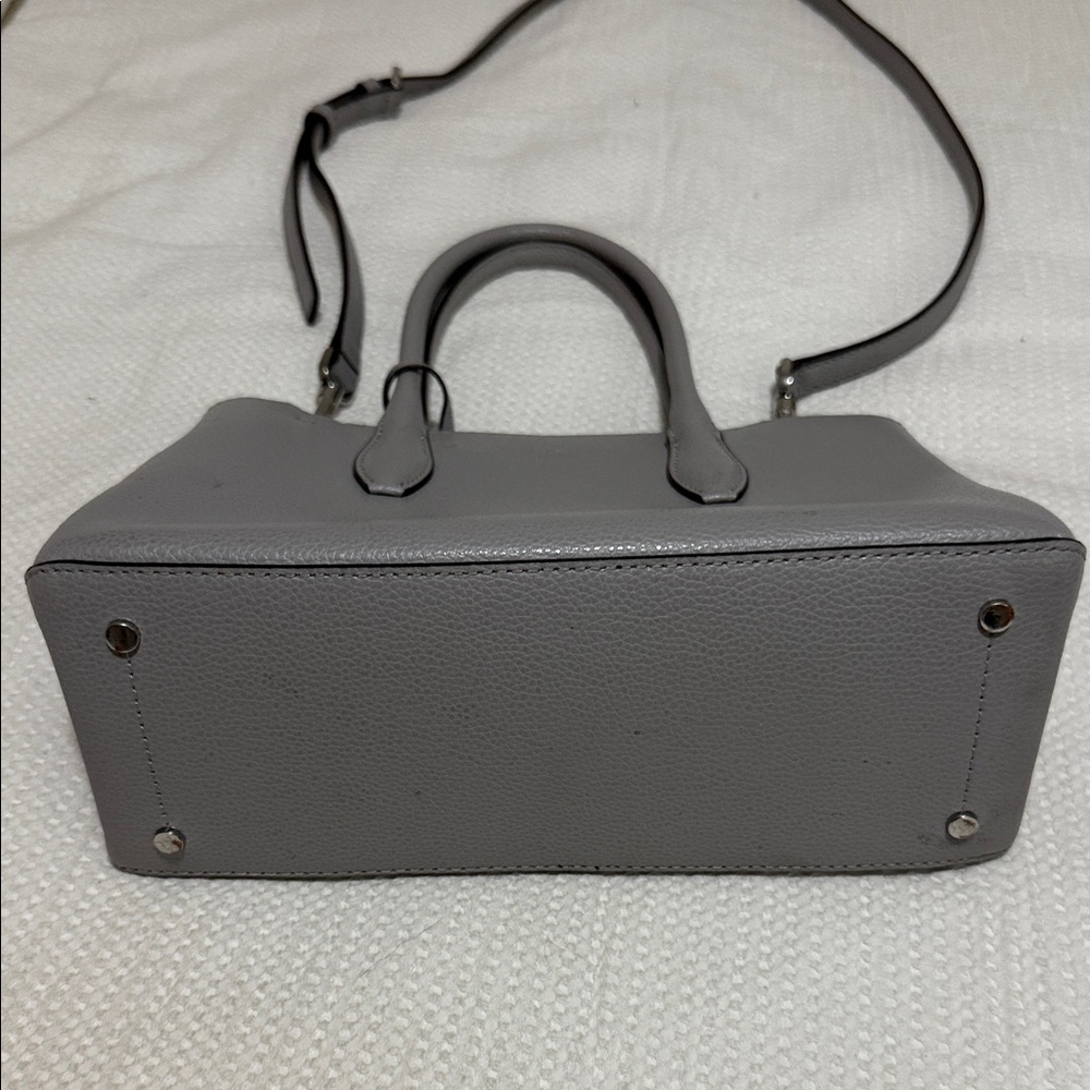 Kate Spade Gray Cross Body Bag with Adjustable Strap - Picture 2 of 4